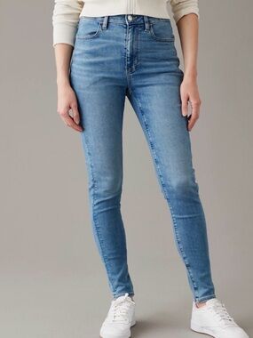 American Eagle Outfitters Light Blue Skinny Jeans - Women's